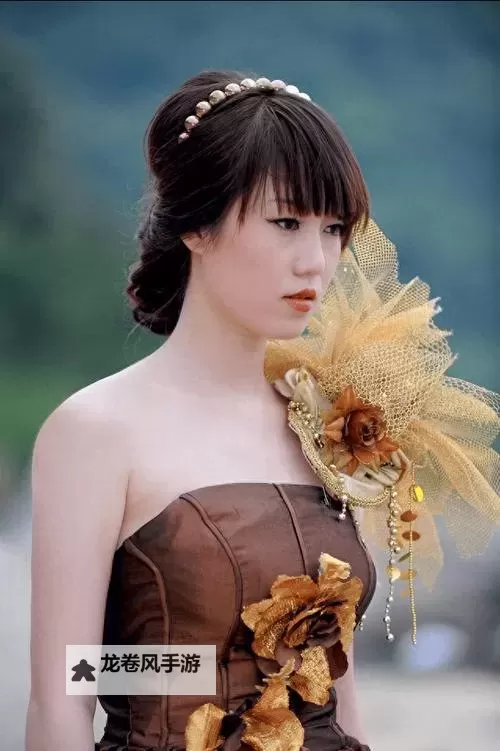 张筱雨人体魅惑：探索摄影艺术中的性感魅力图1