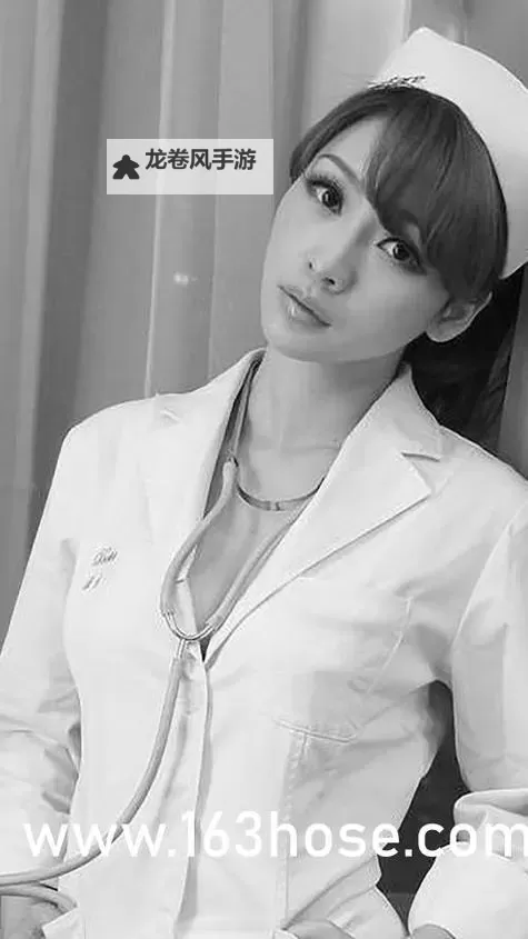 丁香婷婷五月伊人：雨巷里的回声图1